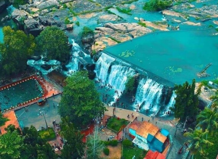 thiruparrapu falls